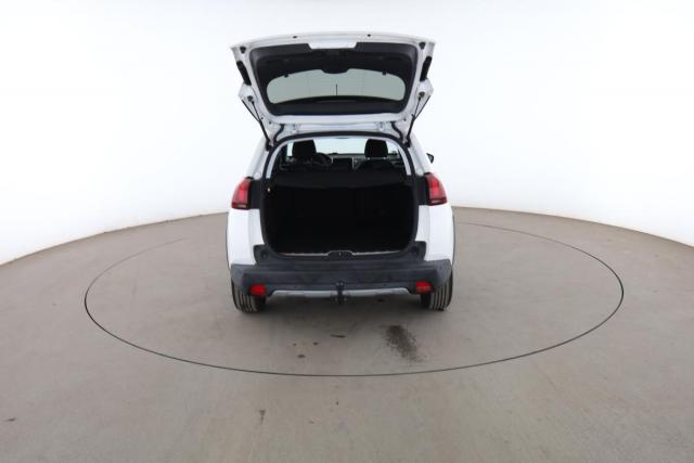 Peugeot 2008 image 8