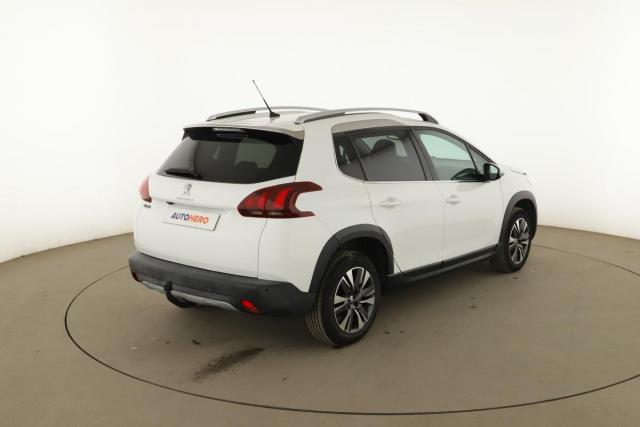 Peugeot 2008 image 4
