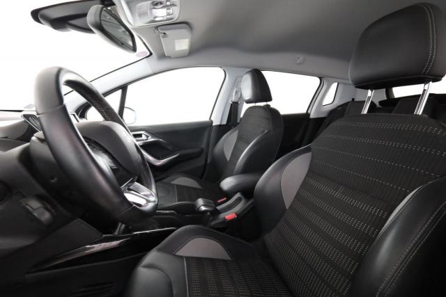 Peugeot 2008 image 9