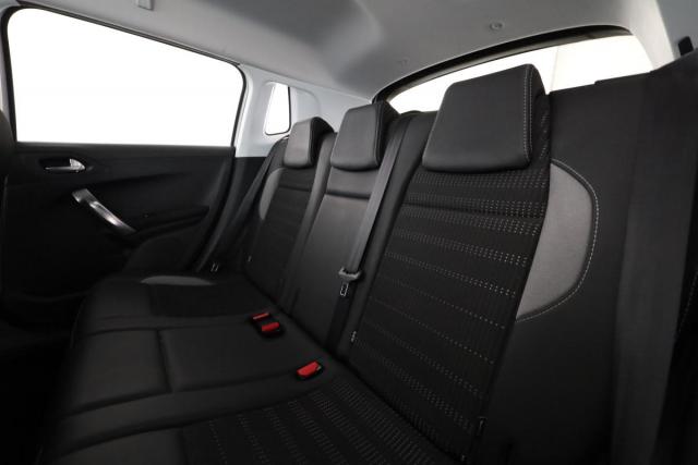 Peugeot 2008 image 1