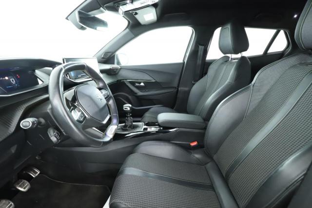 Peugeot 2008 image 3
