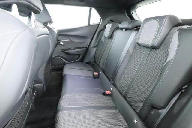 Peugeot 2008 image 2