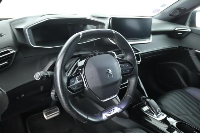 Peugeot 2008 image 8