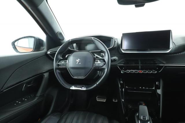 Peugeot 2008 image 1