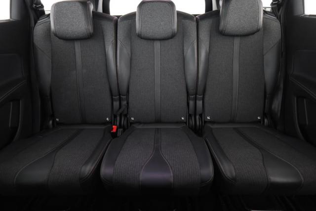 Peugeot 5008 image 6