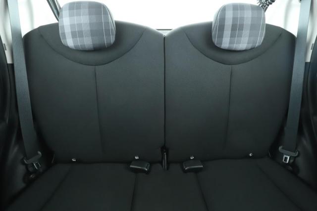 Peugeot 108 image 9