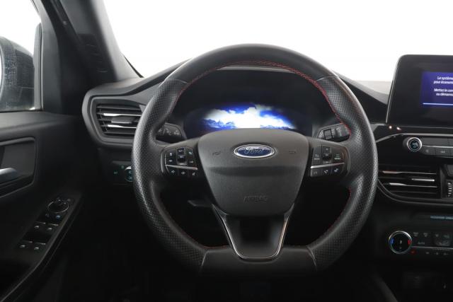 Ford Kuga image 8