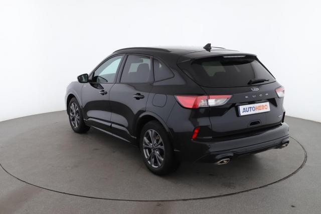 Ford Kuga image 2