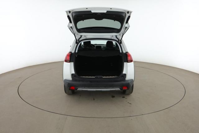 Peugeot 2008 image 9