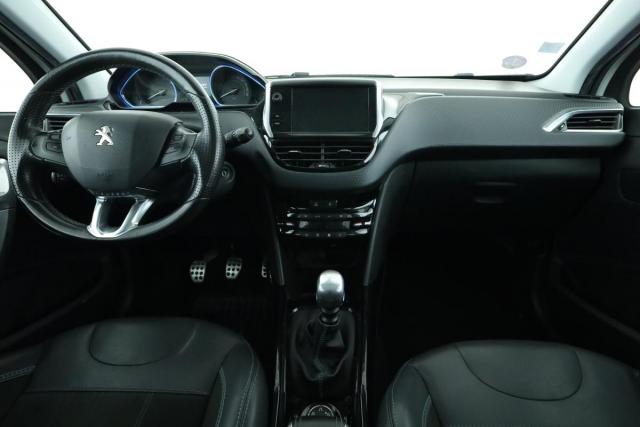 Peugeot 2008 image 7
