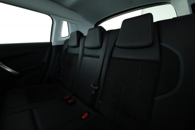 Peugeot 2008 image 8