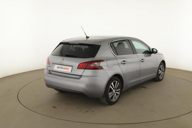 Peugeot 308 image 9