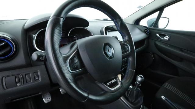 Renault Clio image 9