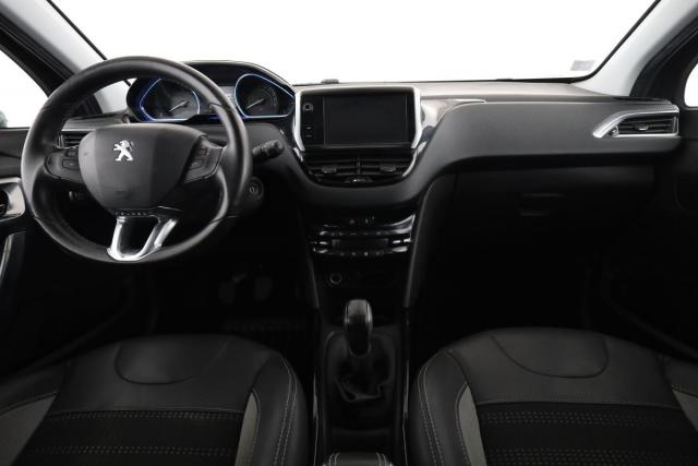 Peugeot 2008 image 8