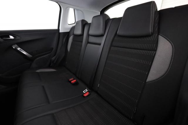 Peugeot 2008 image 1