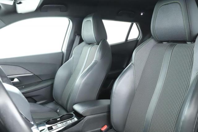 Peugeot 2008 image 4