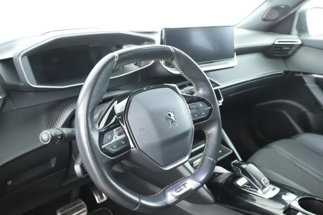 Peugeot 2008 image 6