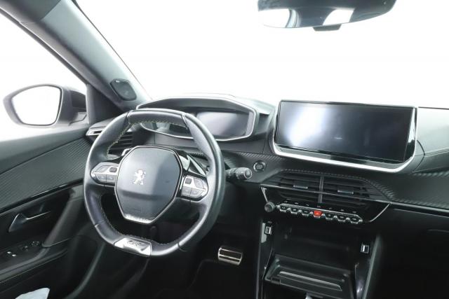 Peugeot 2008 image 3