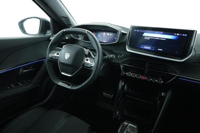 Peugeot 2008 image 2