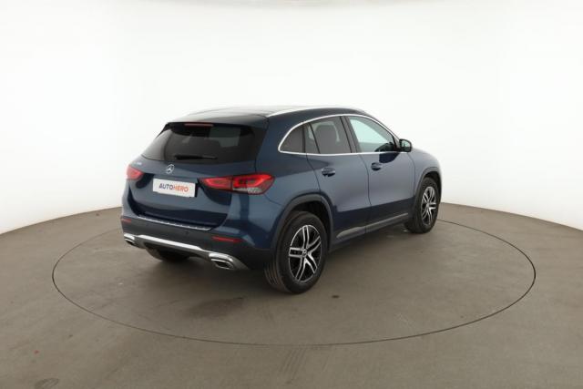 Mercedes Benz Gla image 2