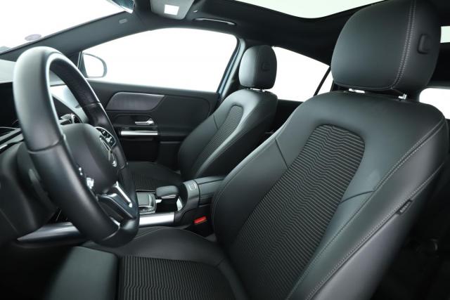 Mercedes Benz Gla image 3