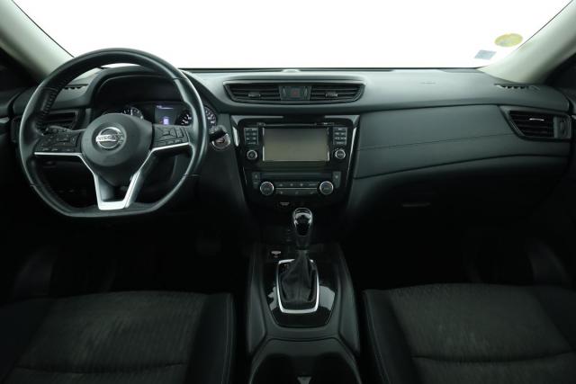 Nissan X-Trail image 1