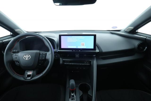 Toyota C-Hr image 6