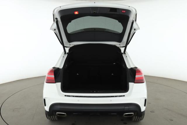 Mercedes Benz Gla image 5