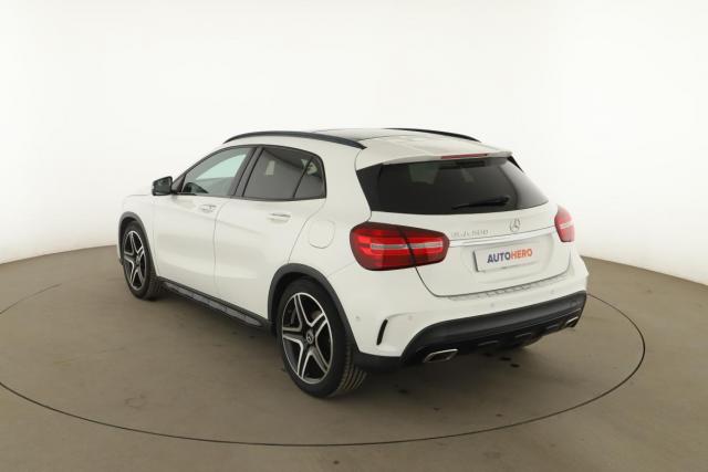Mercedes Benz Gla image 2