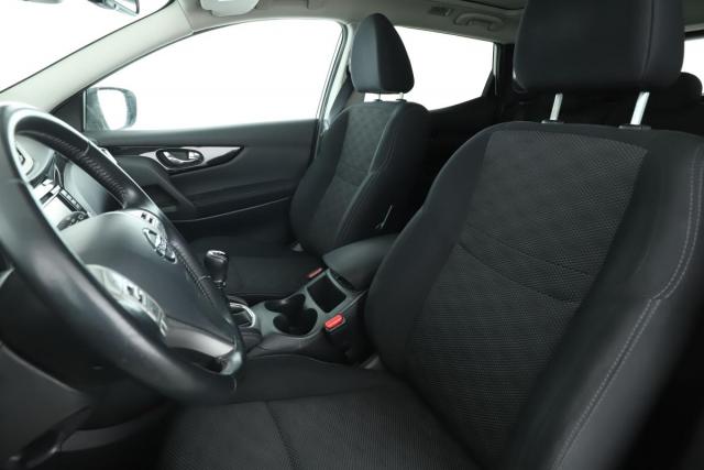 Nissan Qashqai image 2