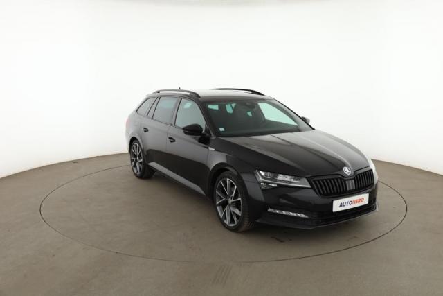 Skoda Superb Combi image 3
