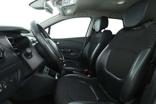 Renault Captur image 2