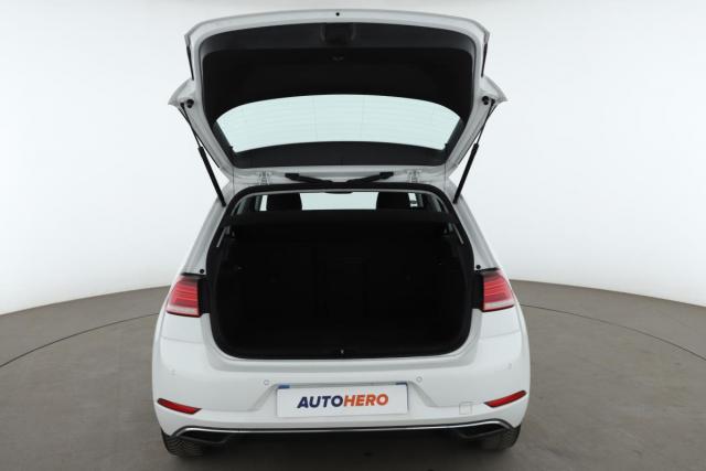 Volkswagen Golf image 4