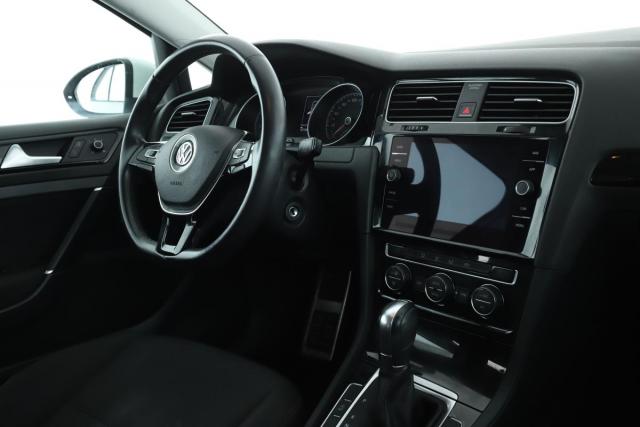 Volkswagen Golf image 2