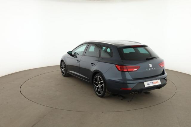 Seat Leon image 3