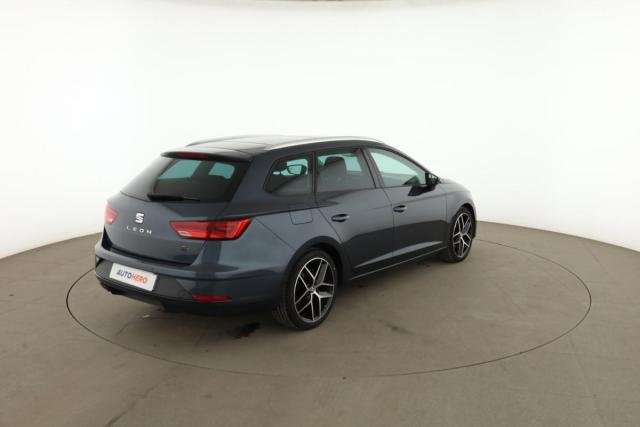 Seat Leon image 6