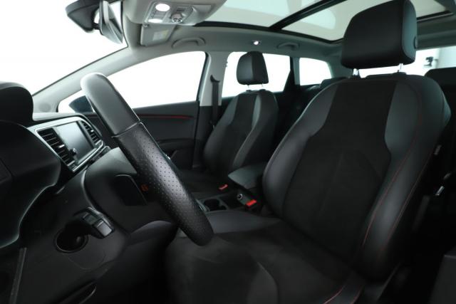 Seat Leon image 2