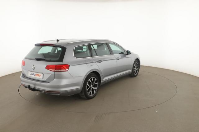 Volkswagen Passat Sw image 8
