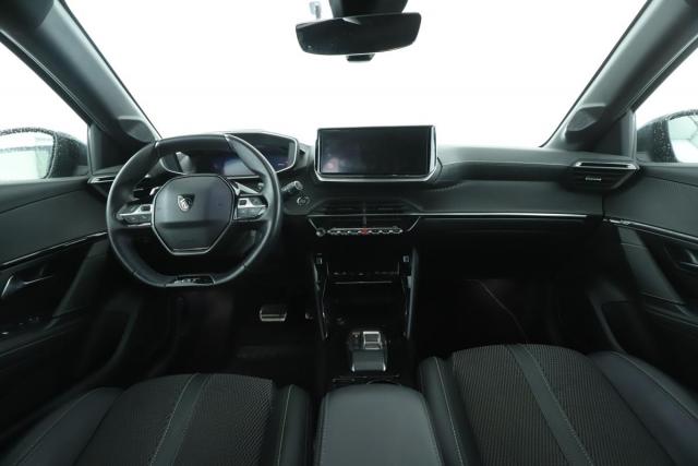 Peugeot 208 image 7