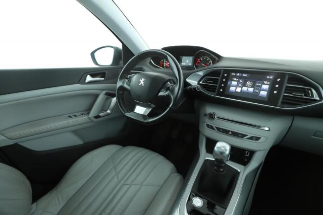 Peugeot 308 image 8
