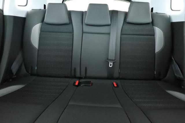 Peugeot 2008 image 3