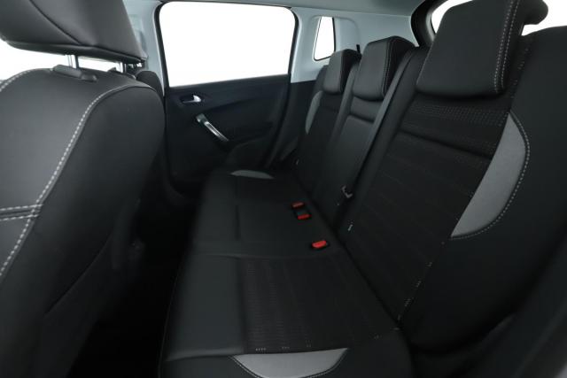Peugeot 2008 image 9