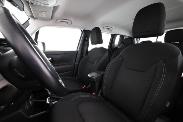 Jeep Renegade image 8