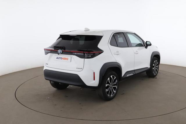 Toyota Yaris Cross image 8