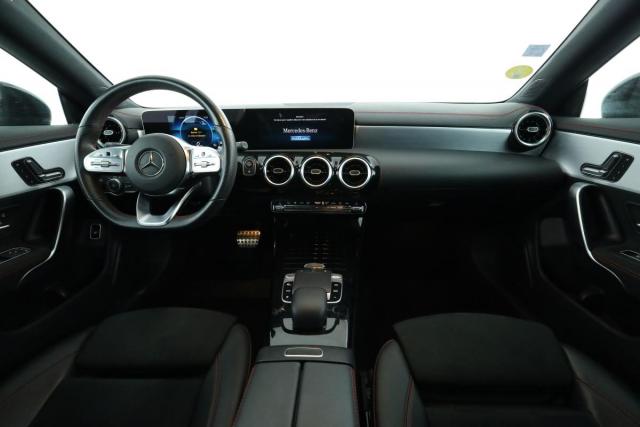 Mercedes Benz Cla image 9