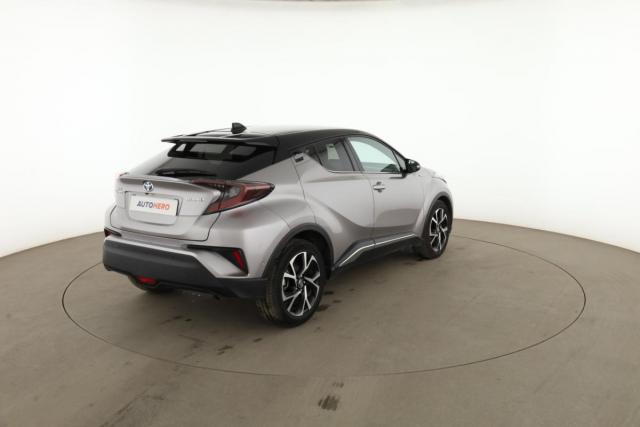 Toyota C-Hr image 6
