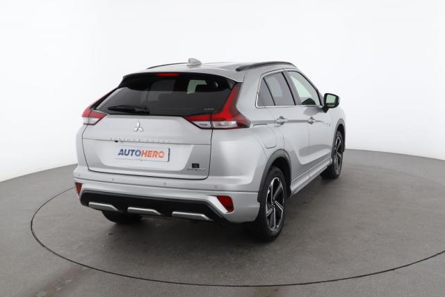 Mitsubishi Eclipse Cross image 9