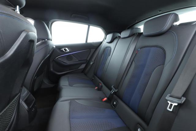 Bmw Série 1 image 9