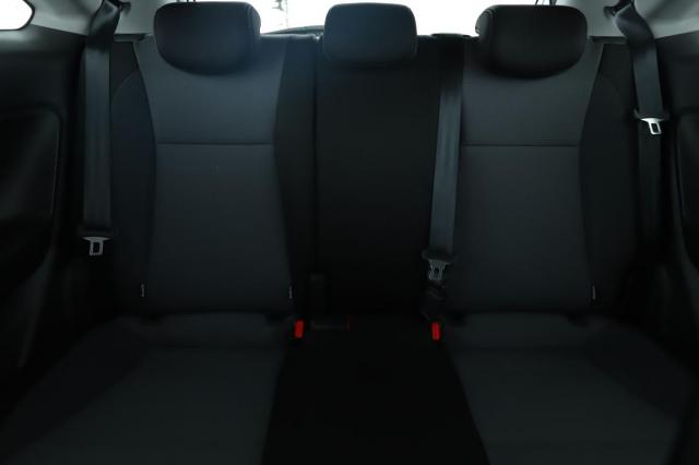 Hyundai Coupé image 2