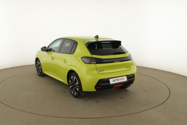 Peugeot 208 image 2